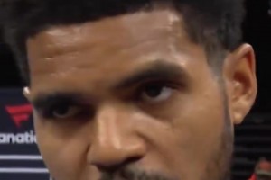 哈里斯：76人球迷曾嫌棄我，現(xiàn)在他們?cè)僖舱也坏竭@么好的前鋒了！